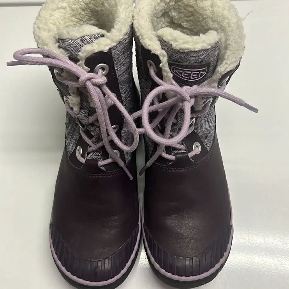 Keen Girl’s Waterproof Rubber Sherpa Lined Heather Purple Lace Up Boots Size 3